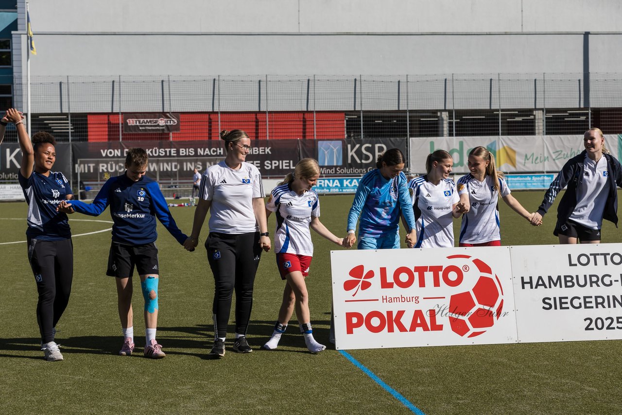 Bild 63 - wBJ Lotto Pokal Finale  Eimsbuetteler TV - Hamburger SV : Ergebnis: 0:3